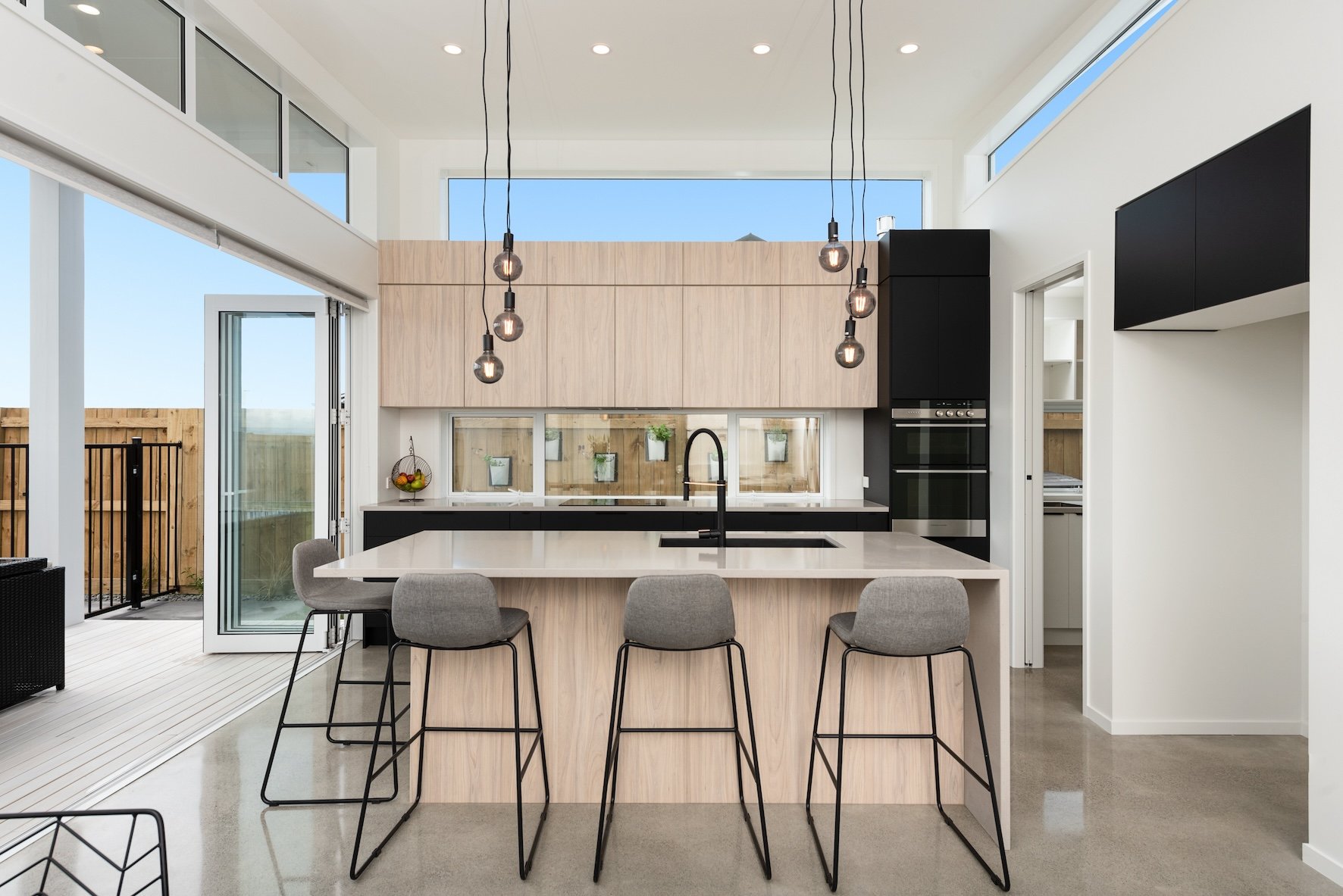 LitseaWay19-121 RS.jpg