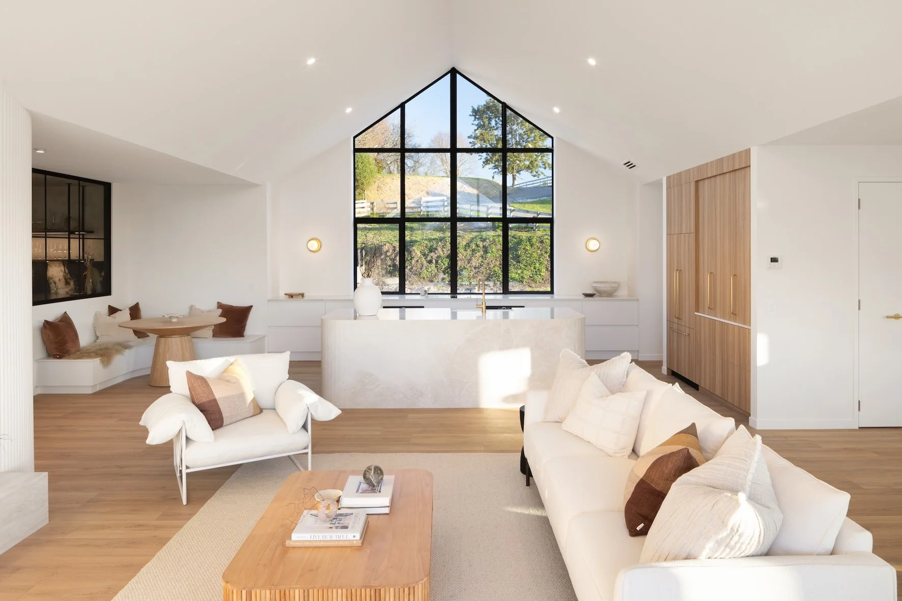 SHW2225_Hyde_inHouse_AR5_9037 RS.jpg