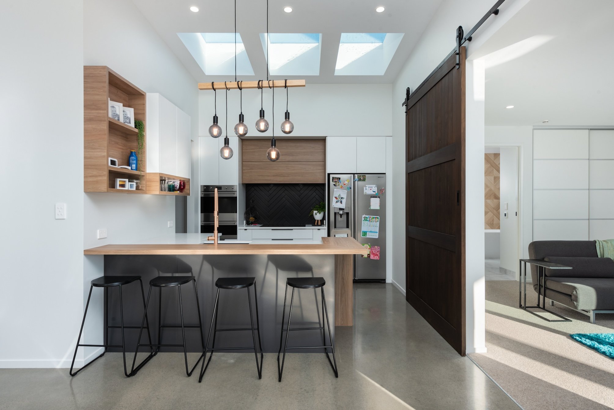 LitseaWay19-027 RS.jpg