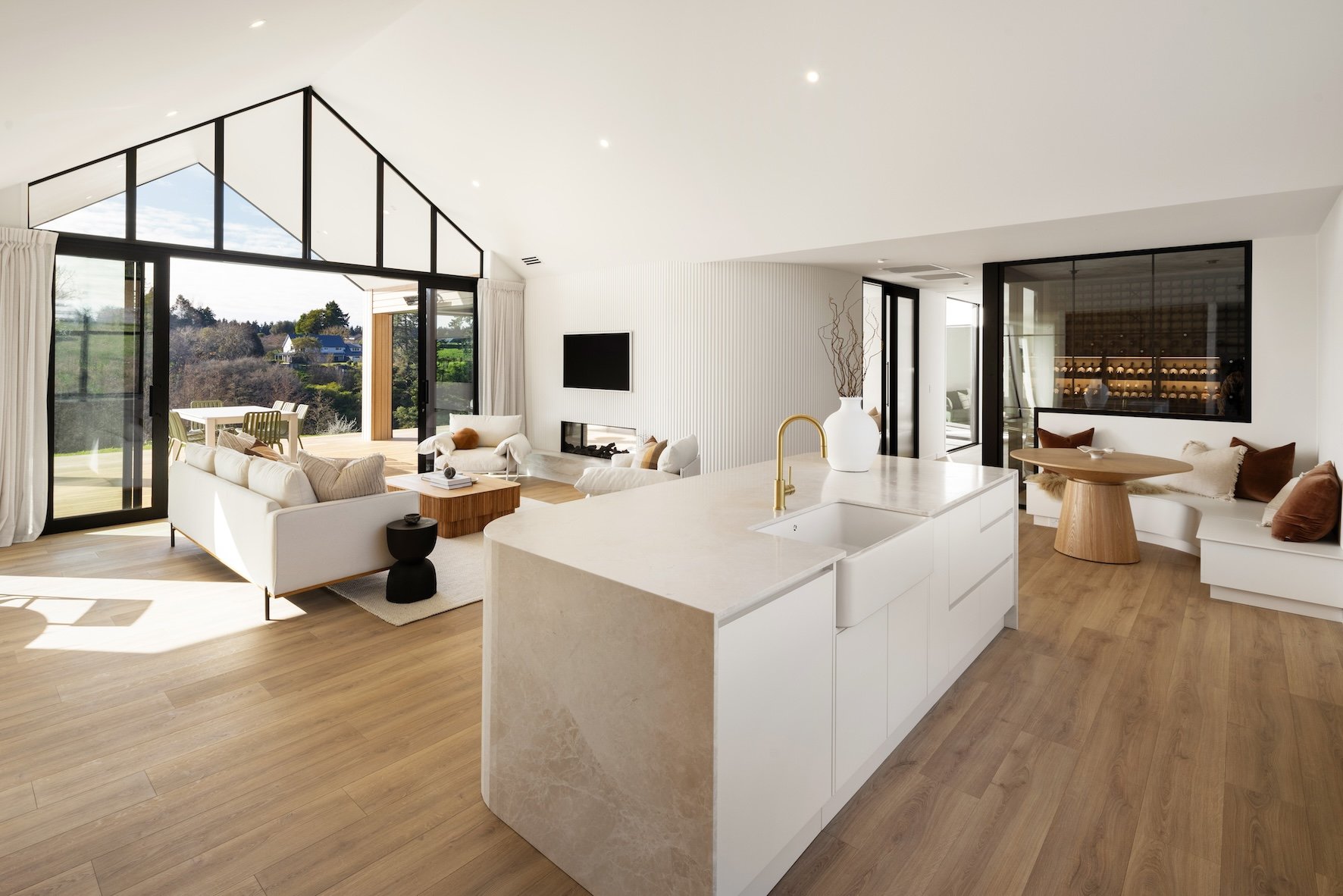 SHW2225_Hyde_inHouse_AR5_8774 RS.jpg