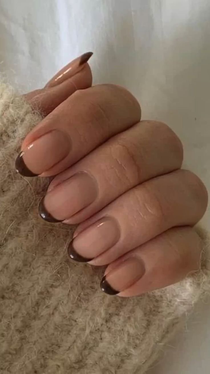 fall-french-nails-fall-nail-ideas16.jpeg