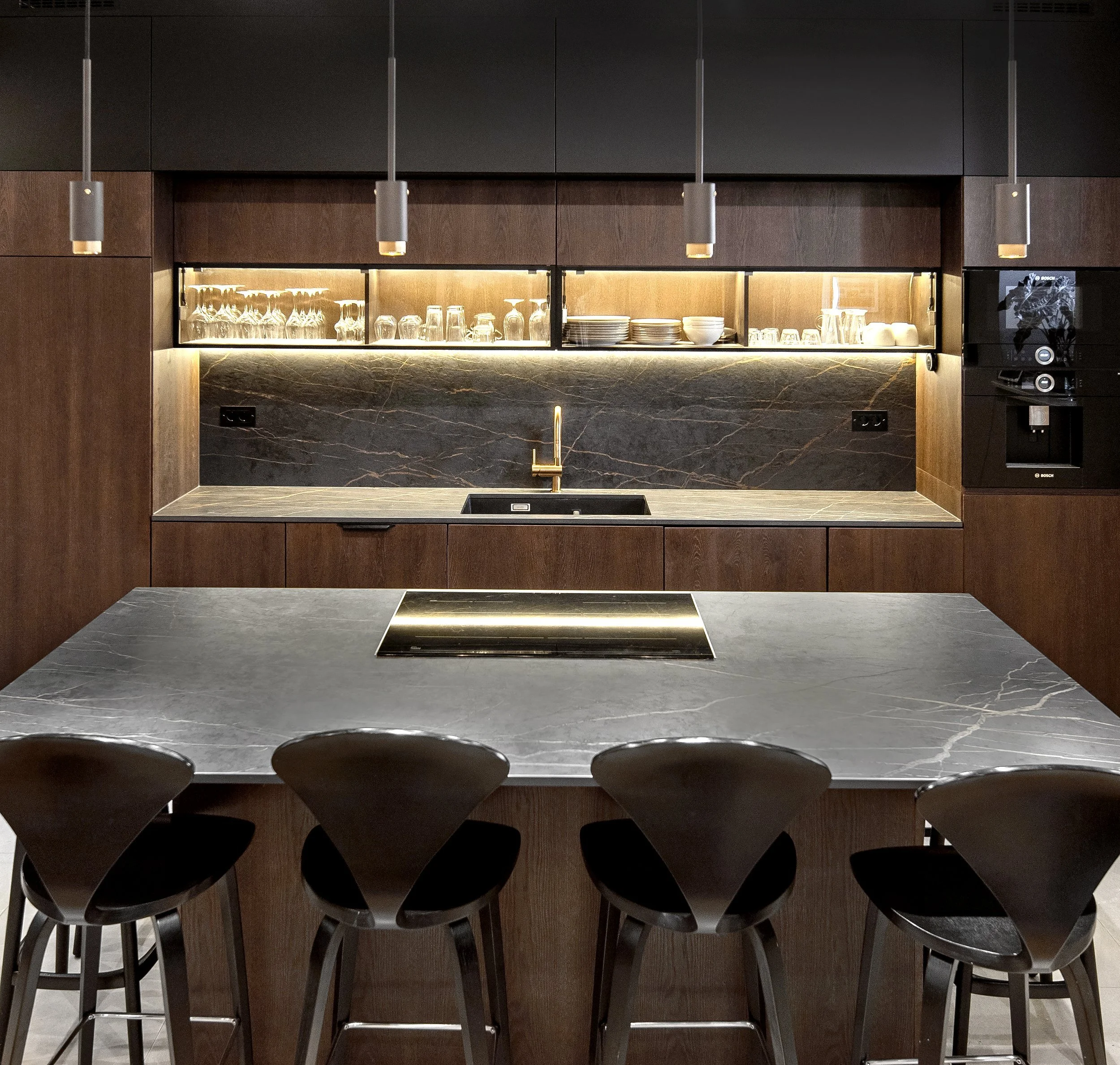 Contemporary Villa Vino kitchen