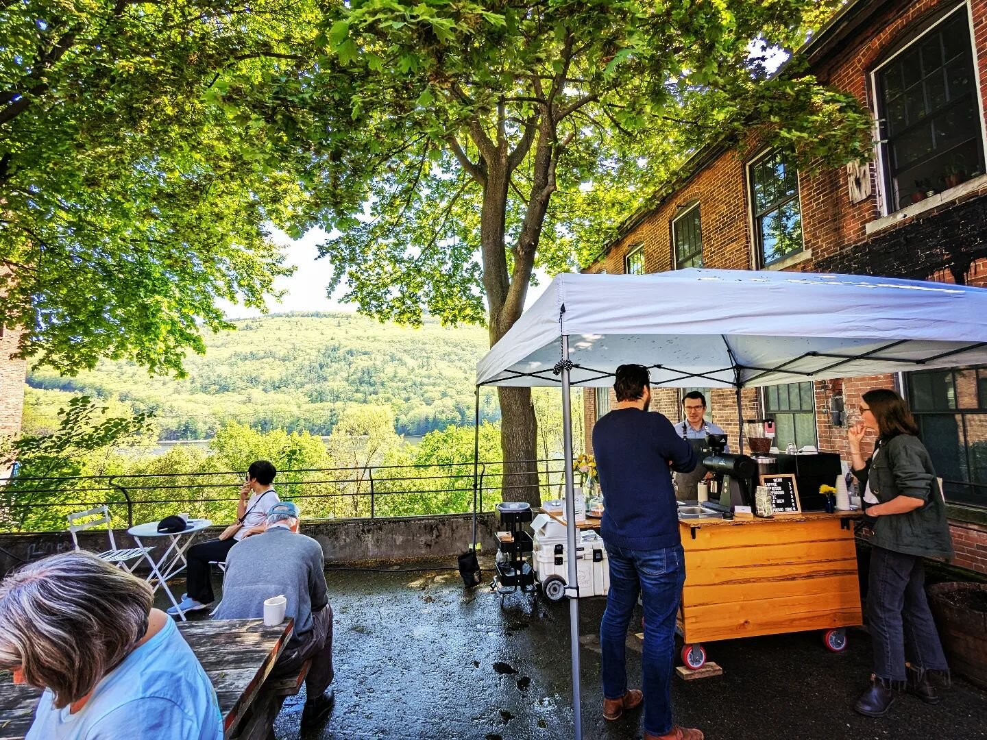 Bellwether: Fueled by Patio Coffee!

@patiocoffeevt is a pretty incredible place! Amazing coffee, stunning views and wonderful company! If you find yourself in Brattleboro be sure to check out Patio Coffee. They are open Weds-Sat 9am-3pm ❤️