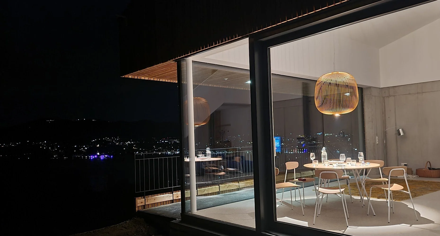 Moosberg retreat night view