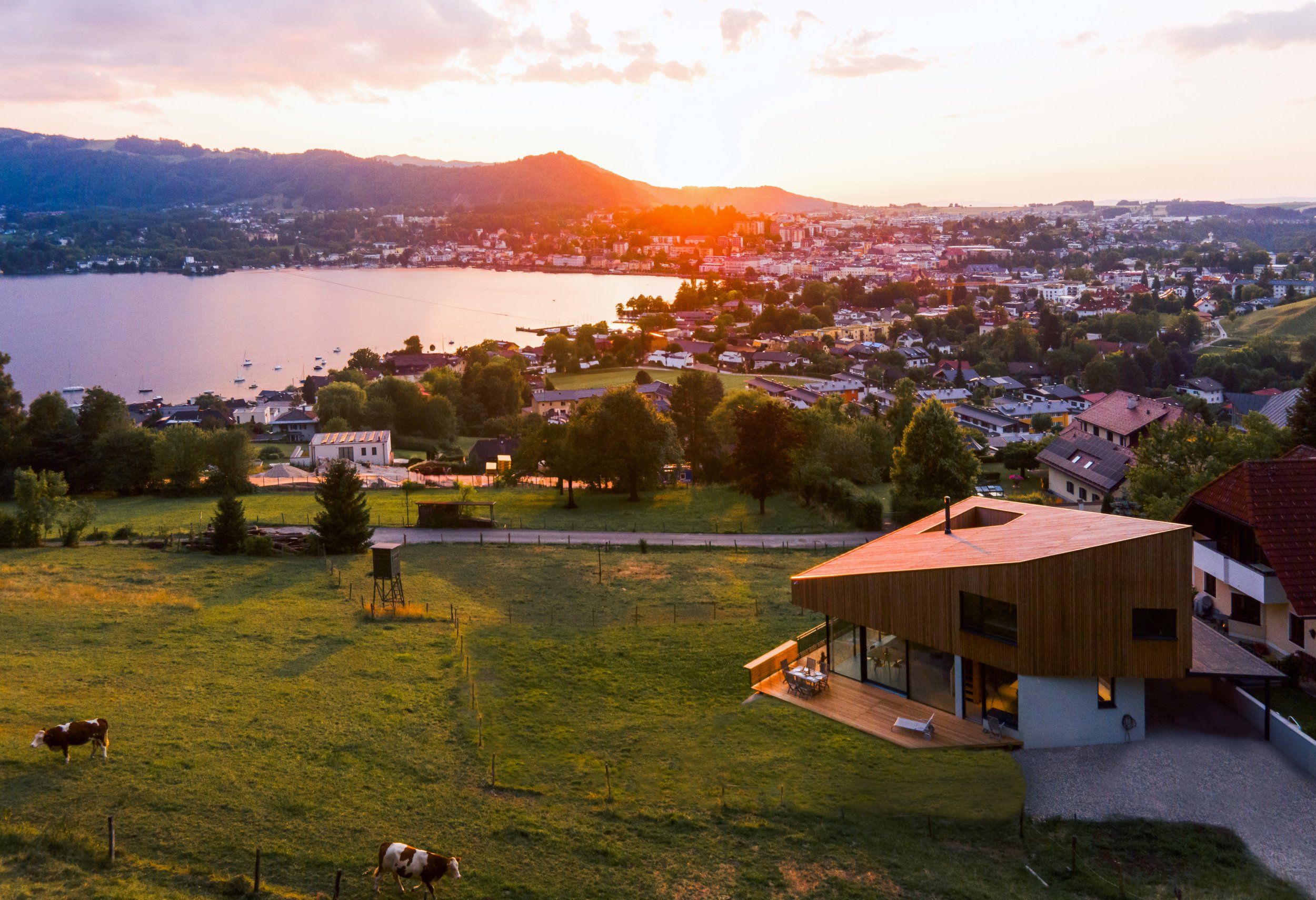 header_moosberg_blickTraunsee.jpg