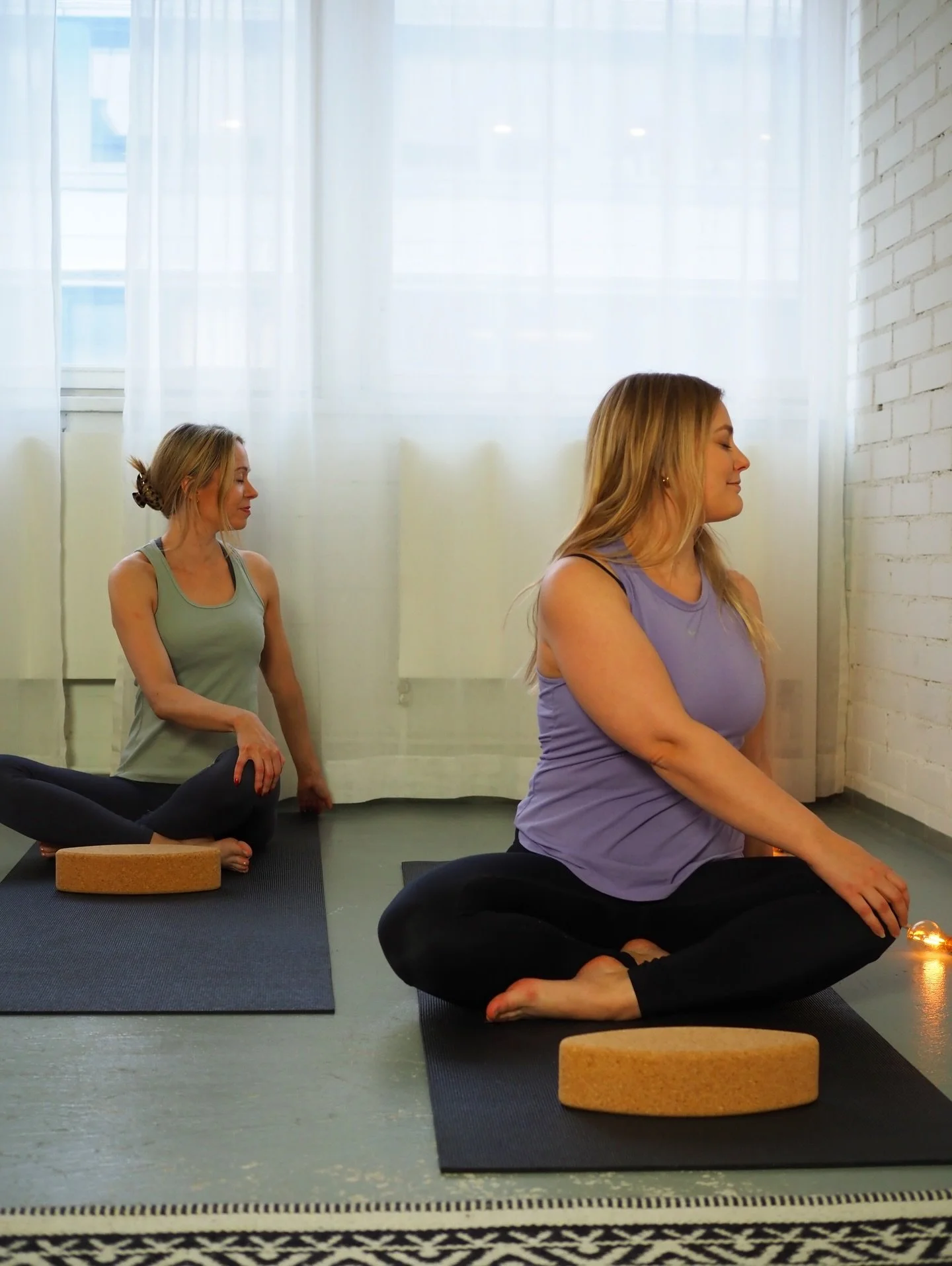 &rdquo;The nervous system heals slowly, like a garden growing. It needs space and repetition, not change and force.&rdquo; 🌱🌀

#ajatus #p&auml;iv&auml;najatus #hermosto #hyvinvointi #kehomieli