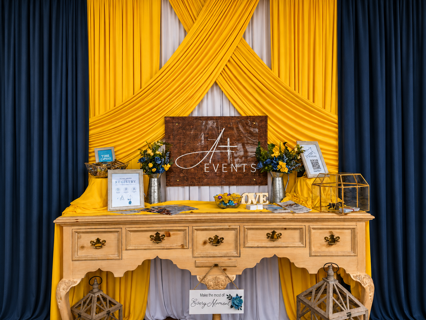 Wooden tables for displays