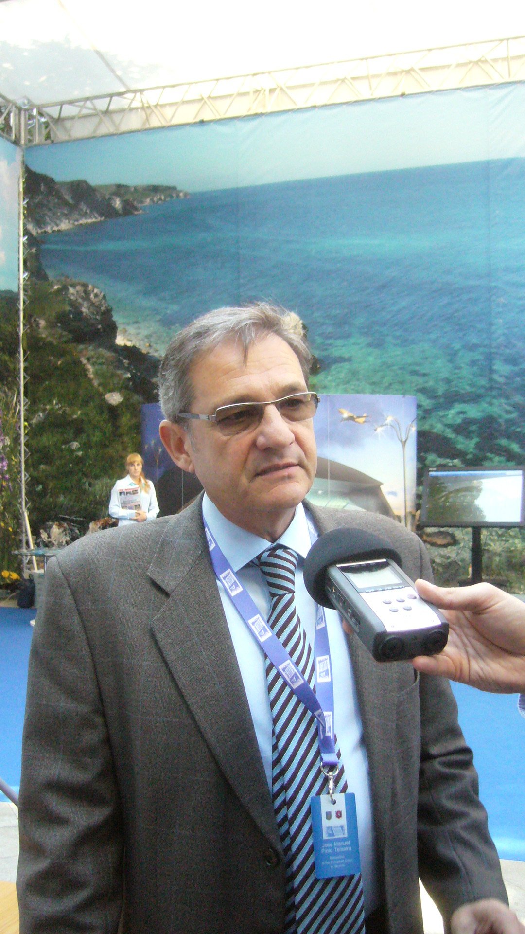 Jose Manuel Pinto Teixeira: Resigned Disillusion