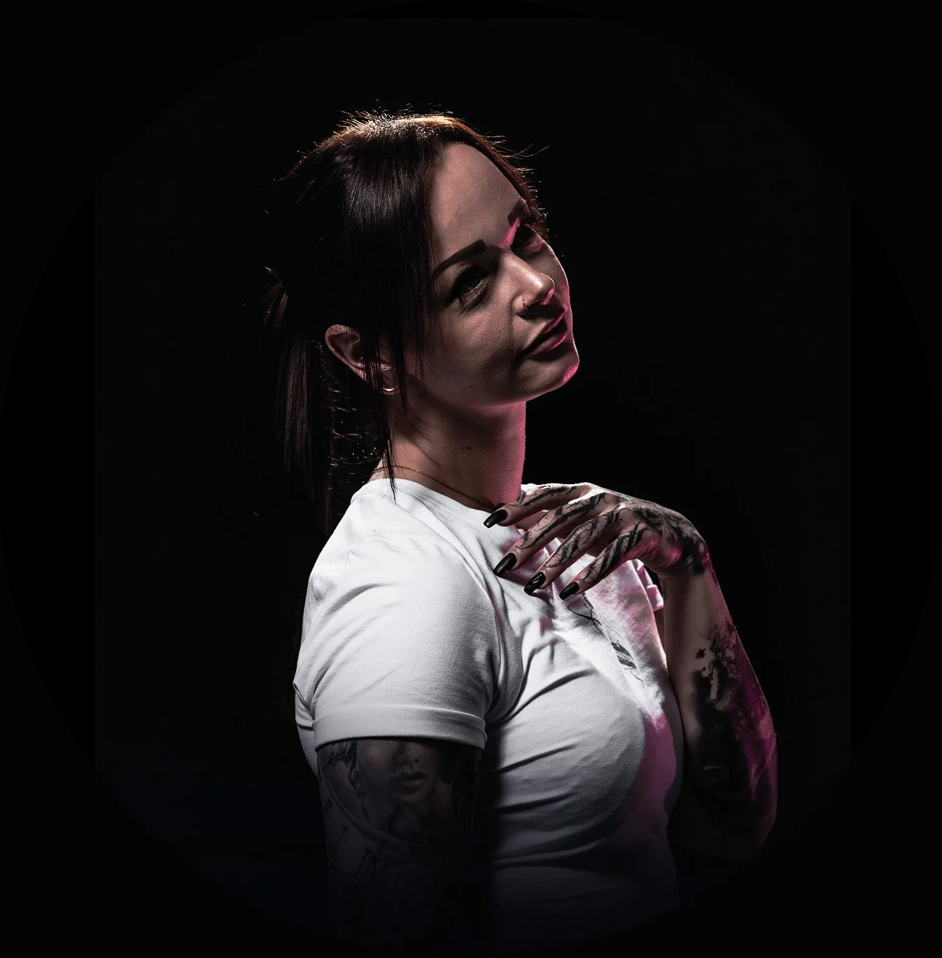 Julia Theodora eine Künstlerin von Schwarz Weiss Tattoo im Saarland spezialisiert auf  high-end realistic Tattoos