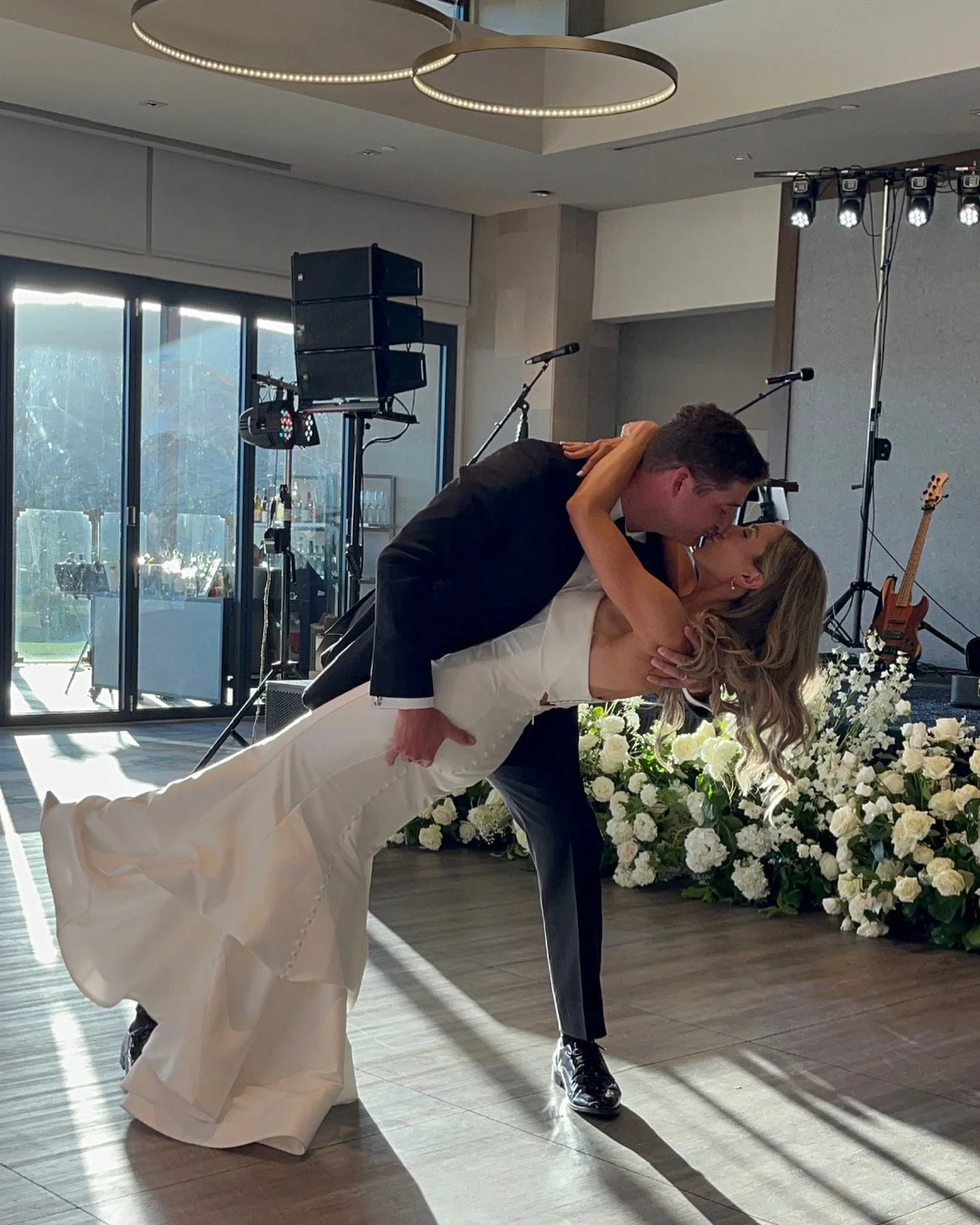 It's Modernly Mannered Monday on Tuesday this week because yesterday was a travel day back from a magnificent wedding weekend in Park City, Utah! Such an idyllic setting for a beautiful couple @sleitten @allyotto #whodoesntloveagoodwedding #younglove