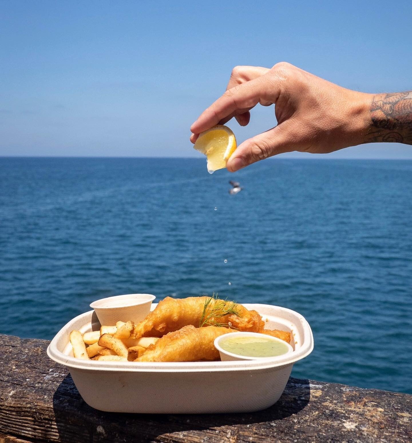 FISH &amp; CHIPS 🐟💥
seasoned beer-bartered local halibut, crispy fries plus the perfect squeeze of lemon on top. 

&mdash; don&rsquo;t forget to add some tartar sauce and mushy peas.

📷: @opoindex