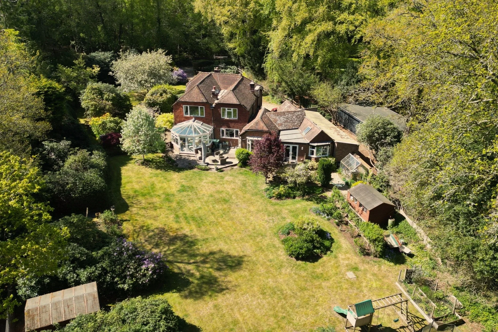 BirchesLane%2CGomshall_DRONE-9.jpg