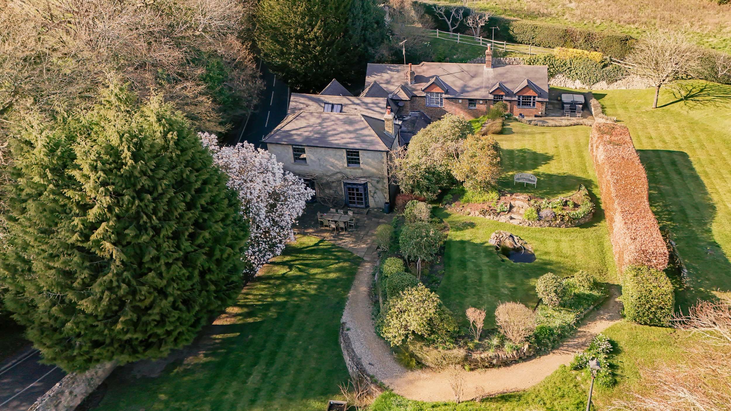 Oxted | £2m (Under Offer)