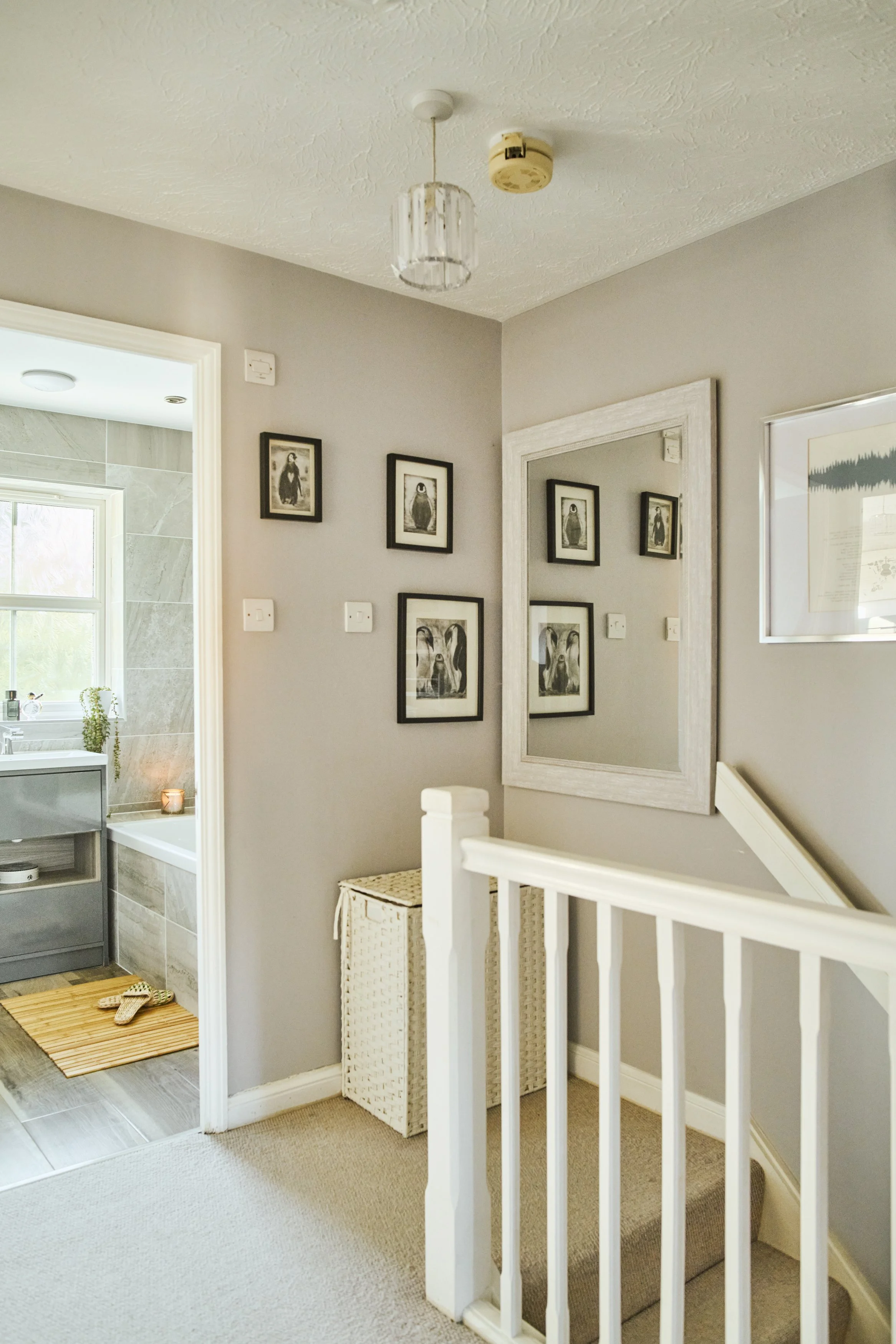 SHAFTESBURY_ROAD_HALLWAY_008.jpg