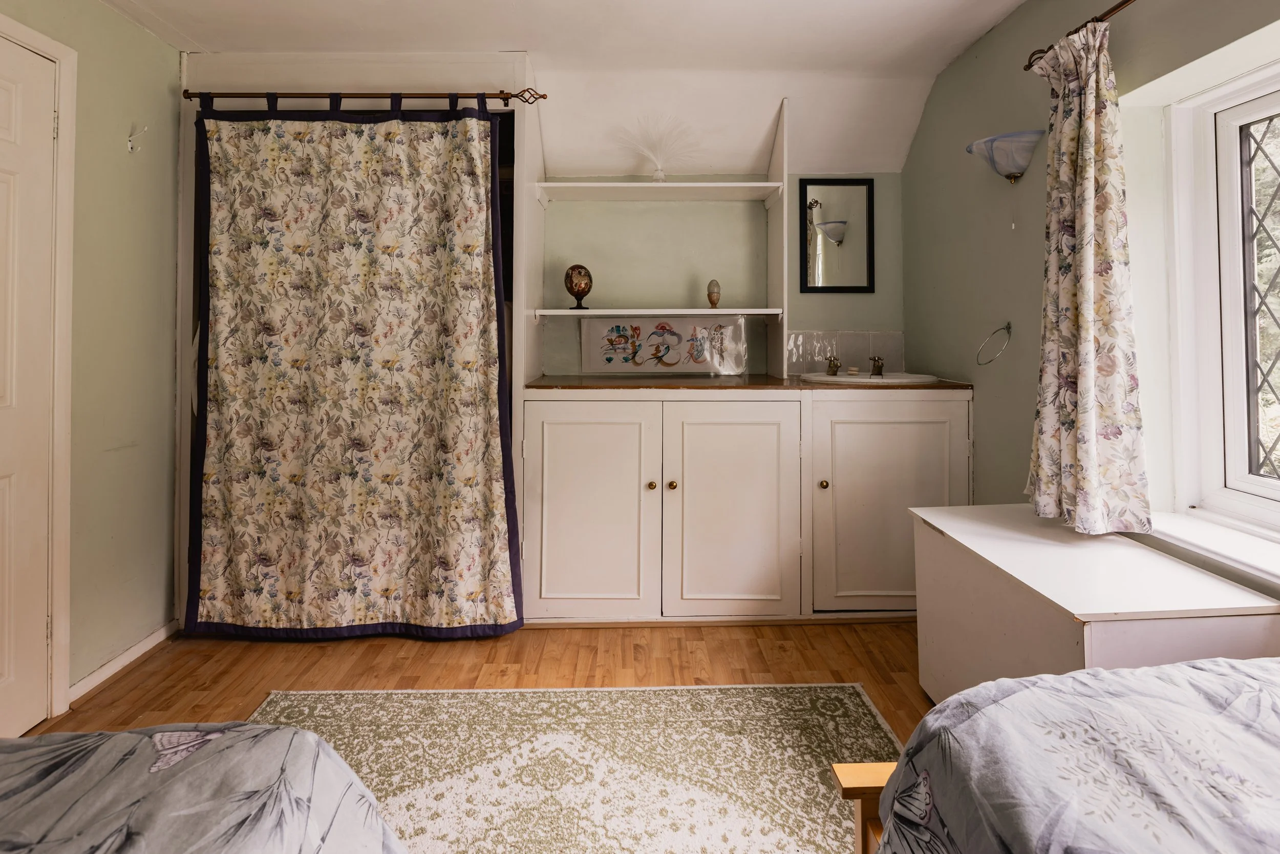 BirchesLane,Gomshall-10.jpg