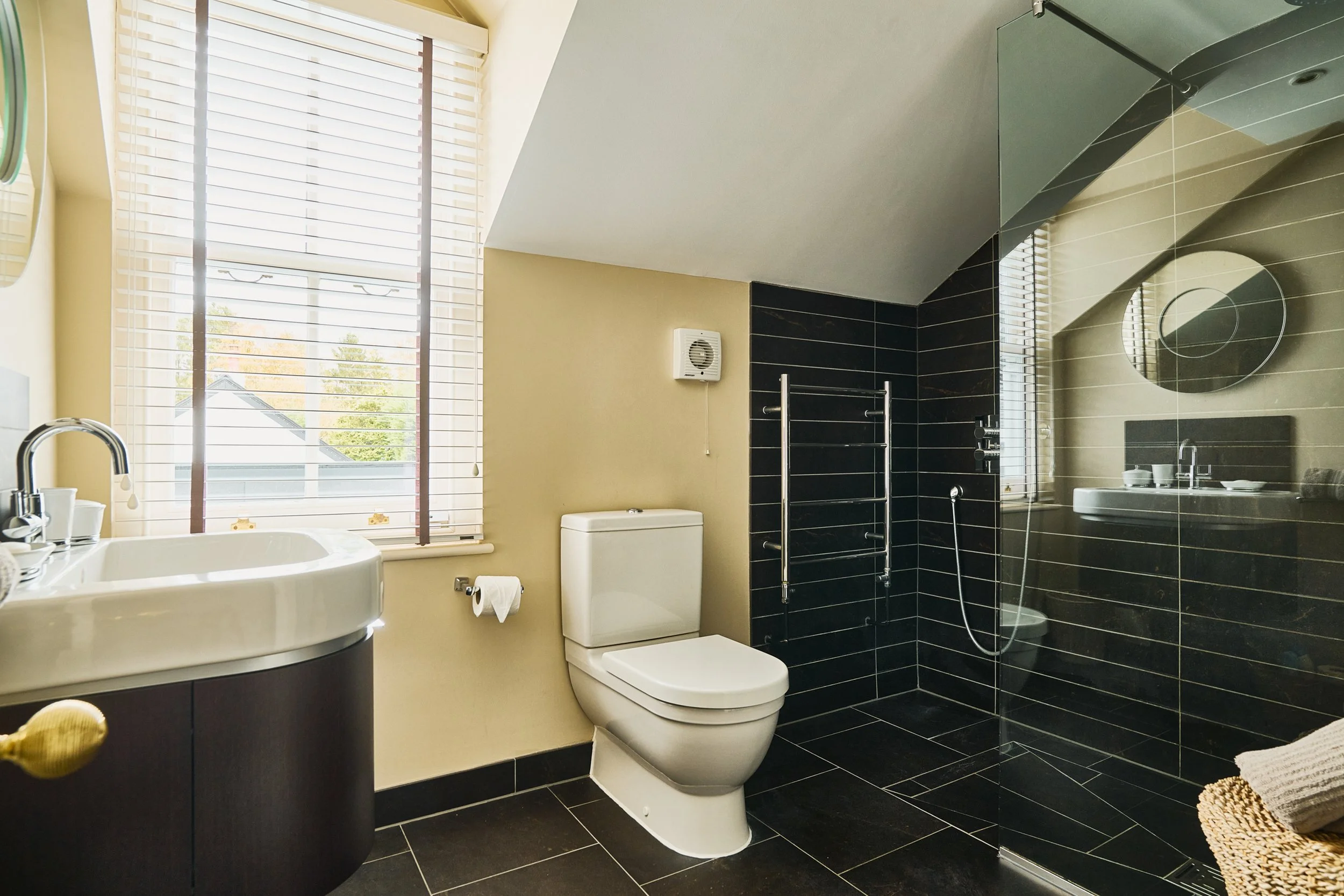 HARTLEY_HOUSE_BATHROOM_2_004.jpg