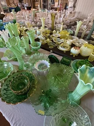 LARGE 3-Day Glass Auction…Over 1,600 Pieces!