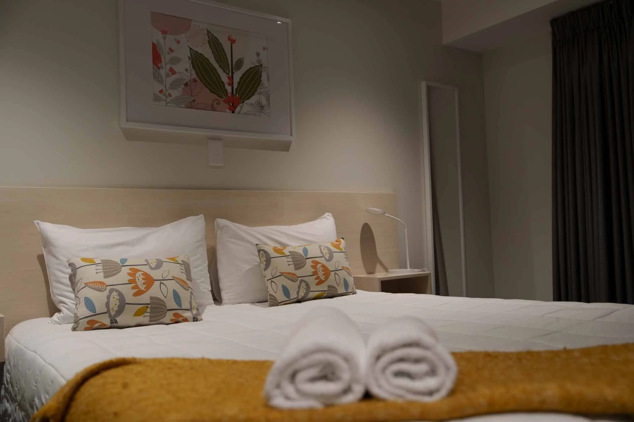 A spacious and comfortable queen room