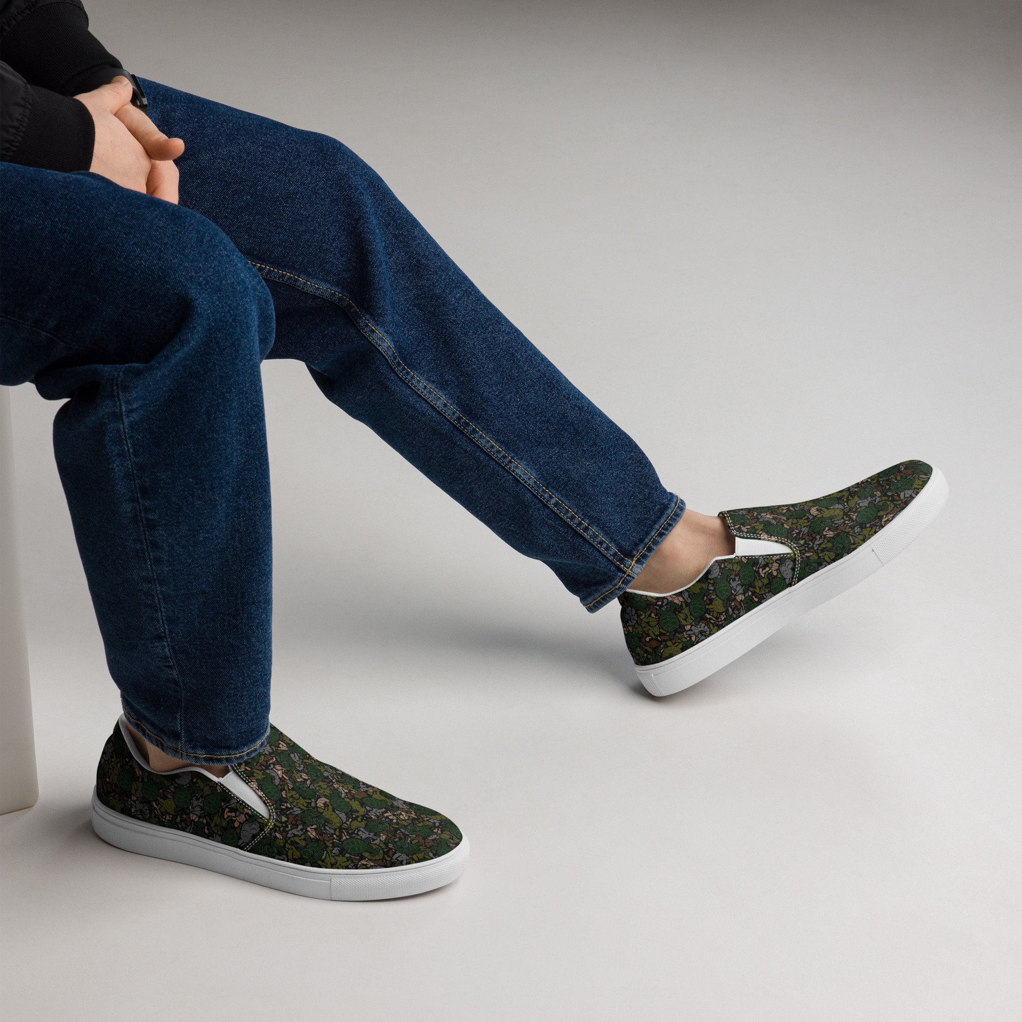 mens-slip-on-canvas-shoes-white-right-646b75b045d72.jpg