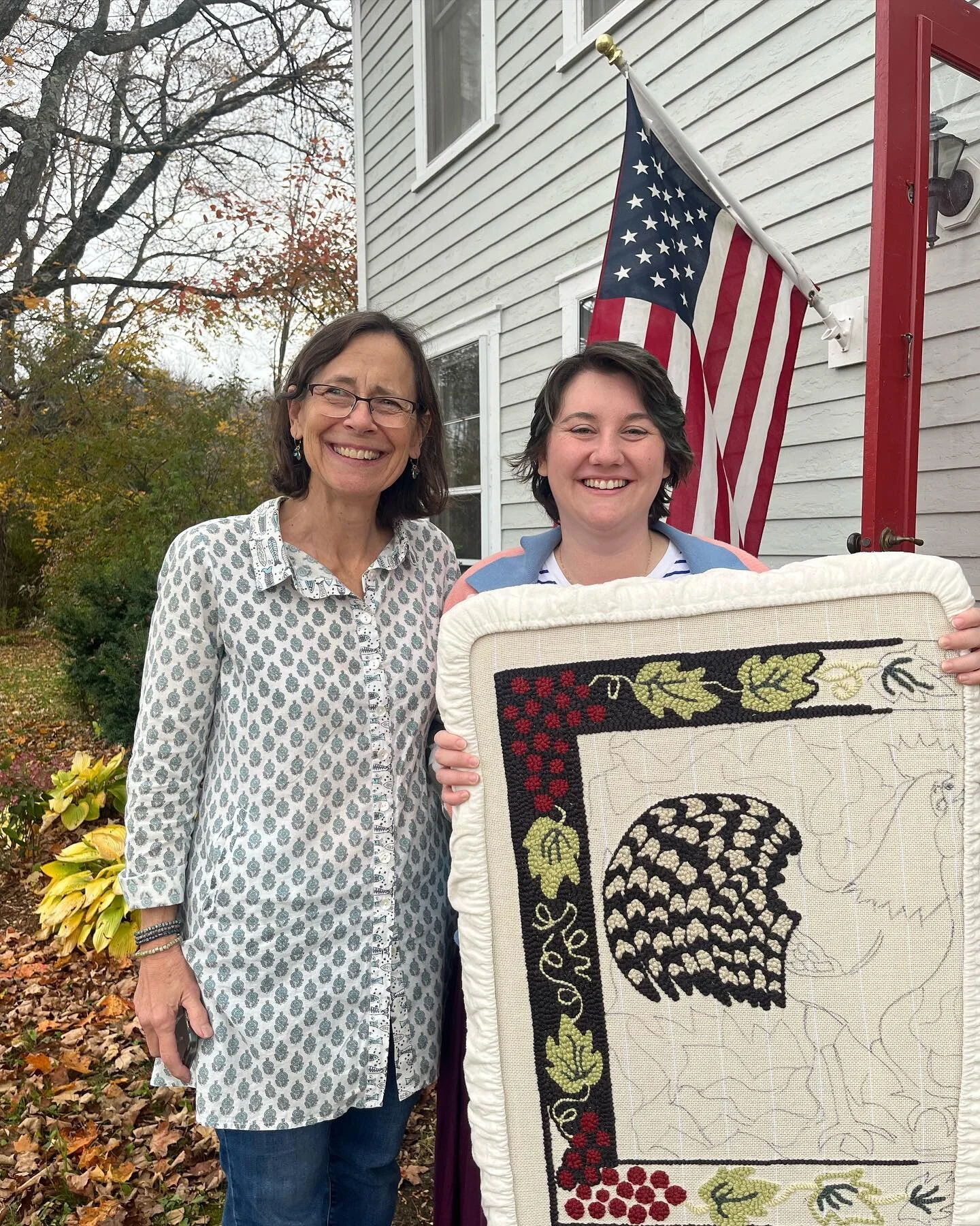 Whoever said &ldquo;don&rsquo;t meet your heroes,&rdquo; clearly never met @amy.oxford. I had the most incredible three days learning and working on this rooster rug at the Oxford Rug Hooking School. I can&rsquo;t wait to come back!