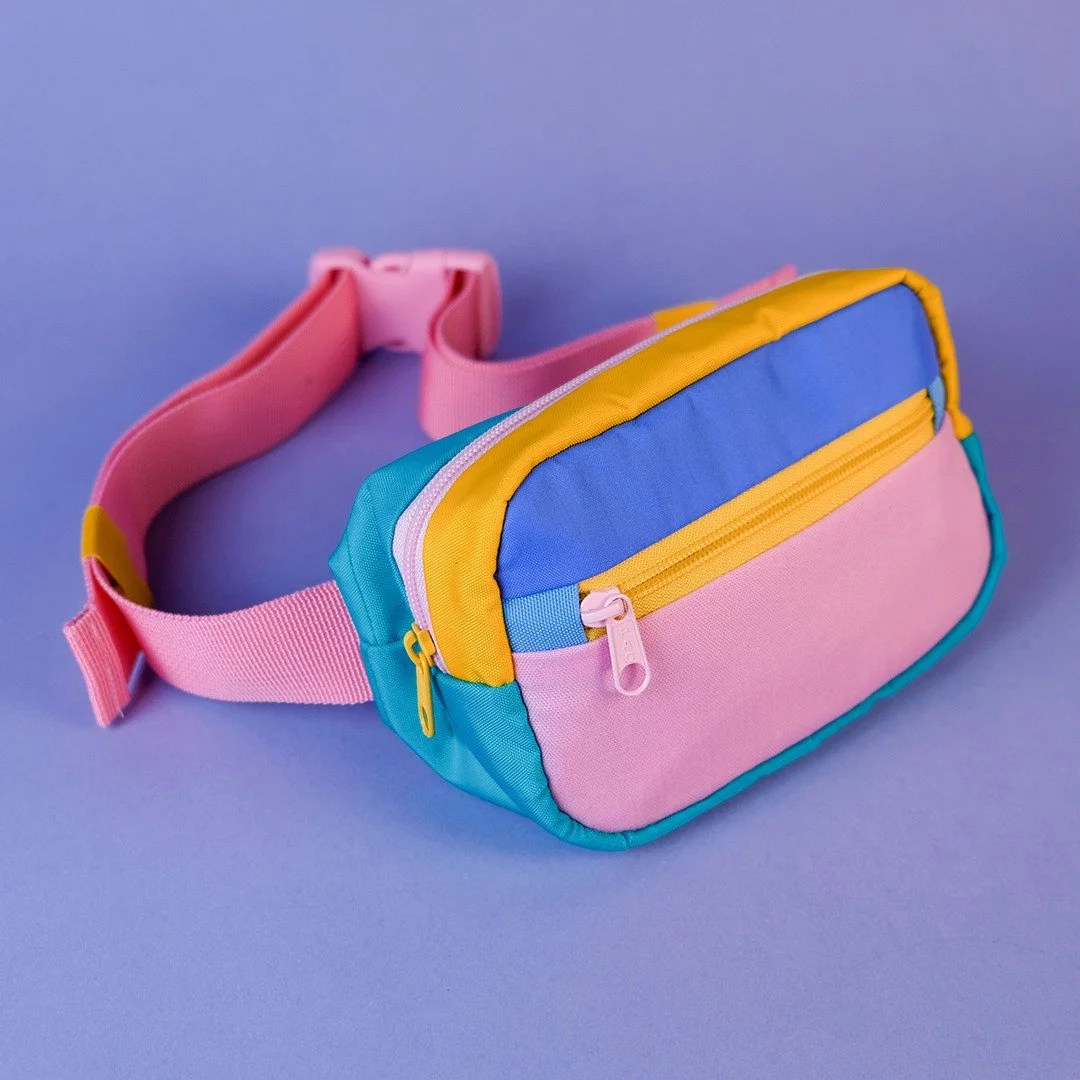 New family of bags.

Sorry its been a long time between drop ...its just me cutting, sewing and photographing here🫠