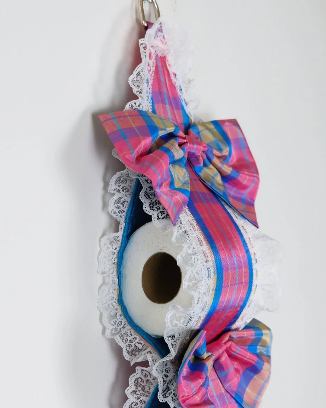 Because running out of toilet paper is never an option&hellip; especially when it&rsquo;s this cute 🧻🎀