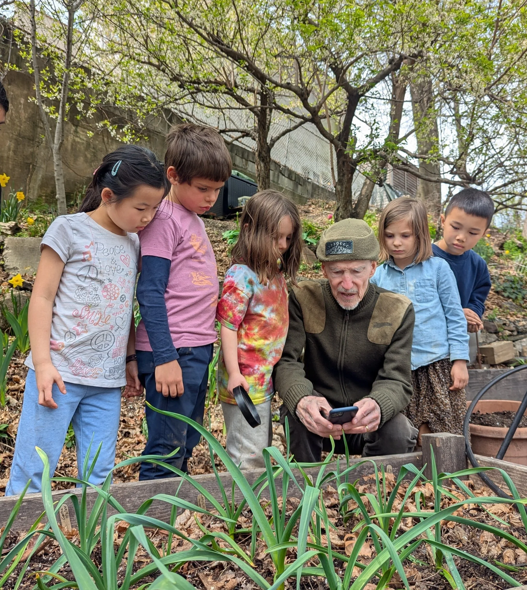 School of Wonder adventurers visit community gardener