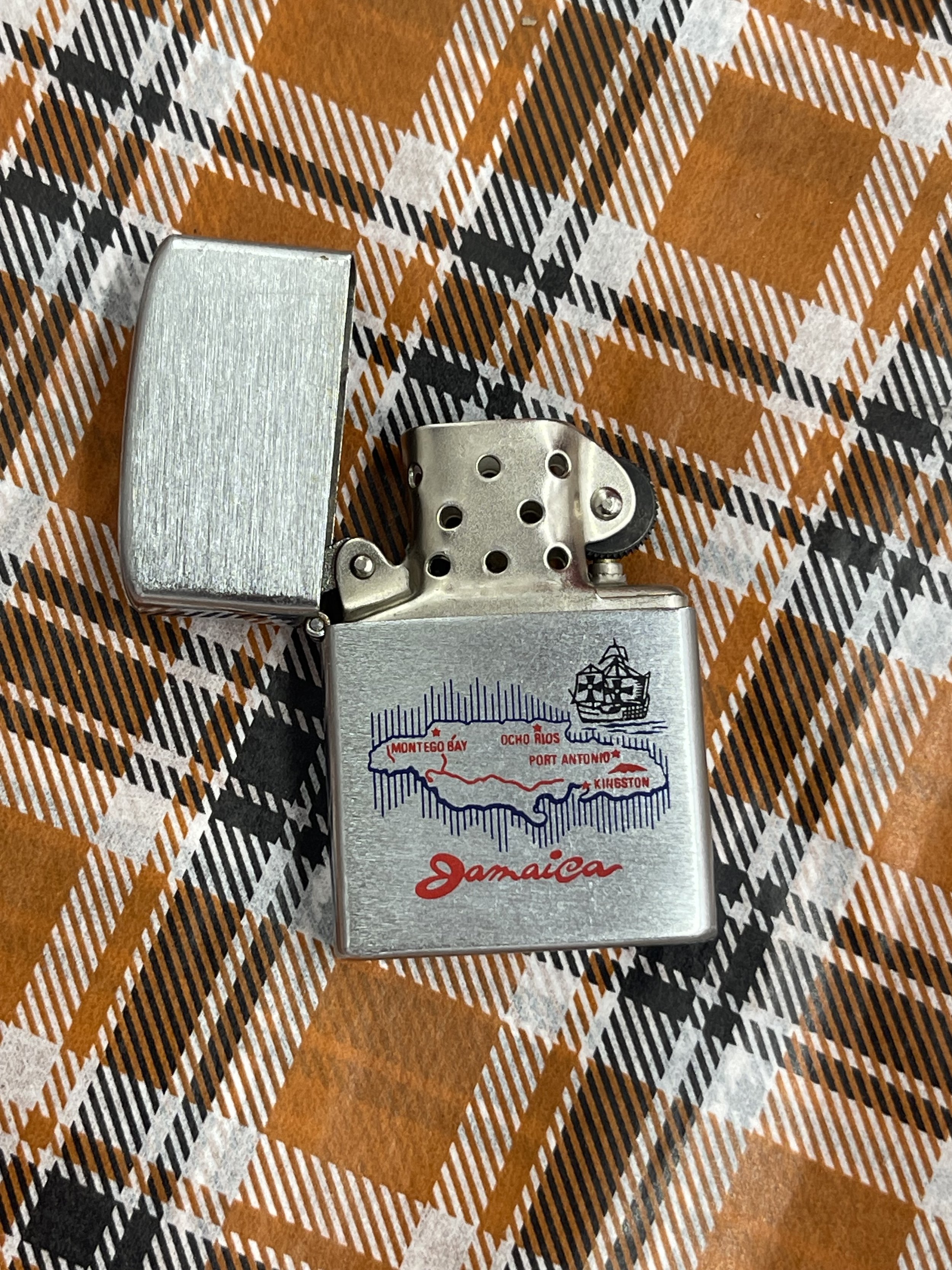 Jamaica Zippo