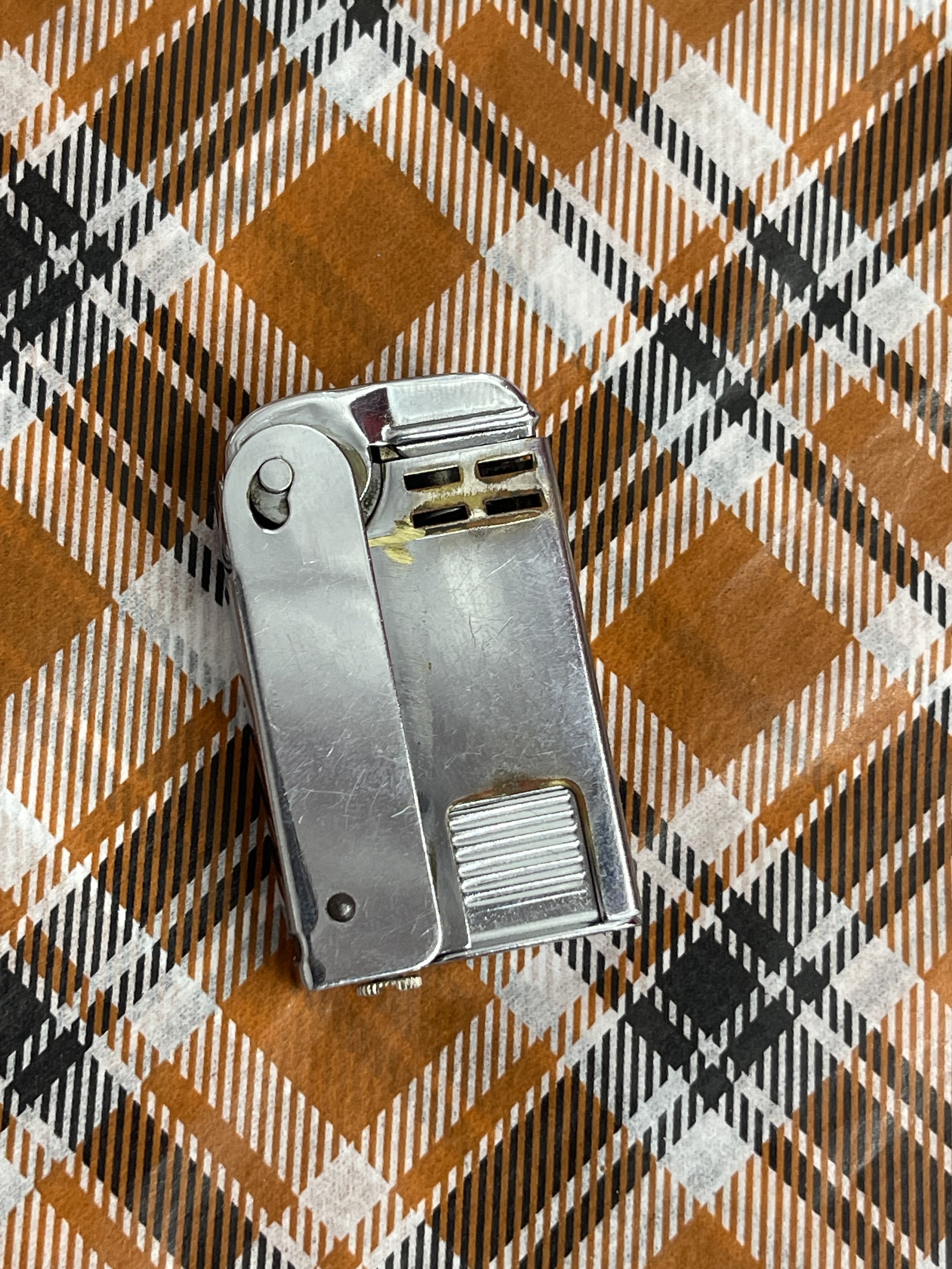 Regen’s Side Press Lighter