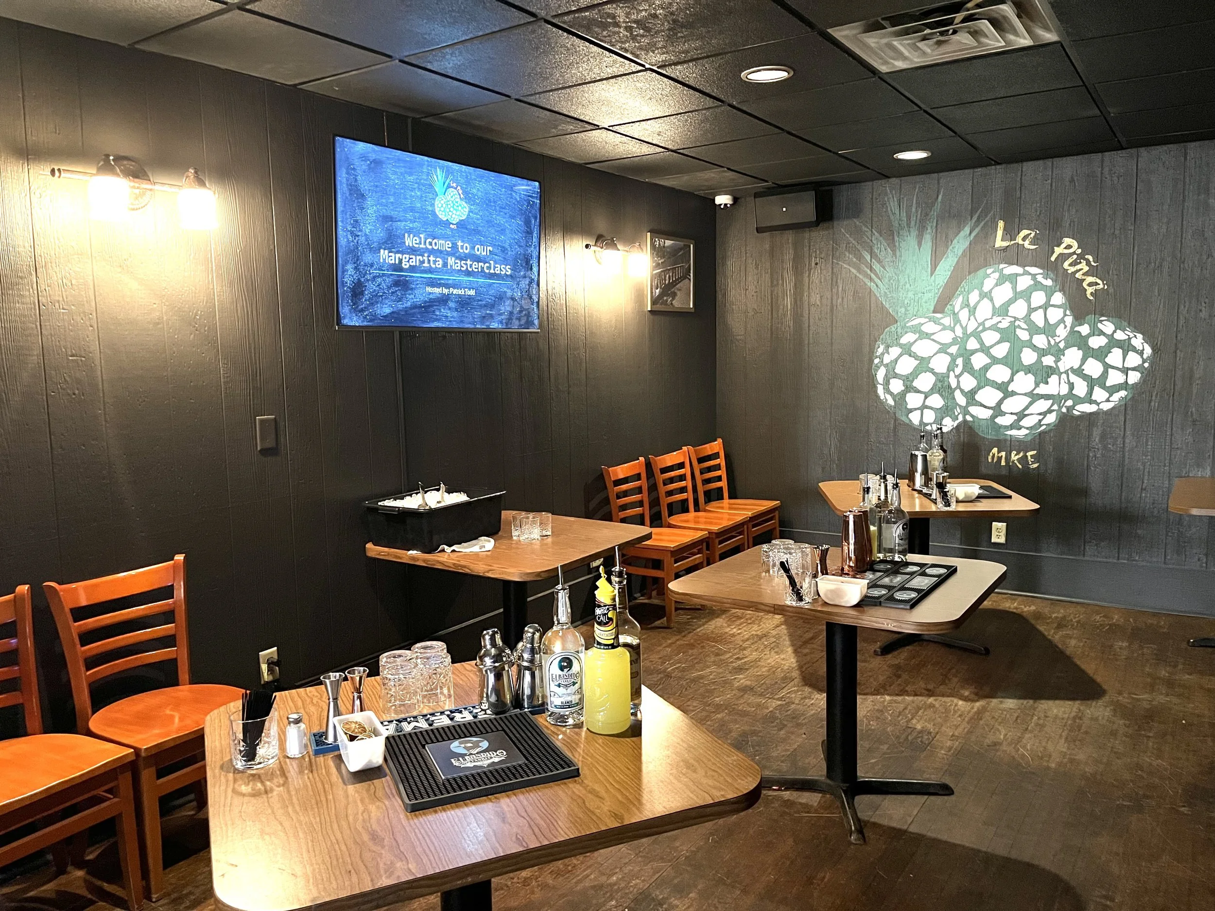 Cocktail Class - Old Fashioneds