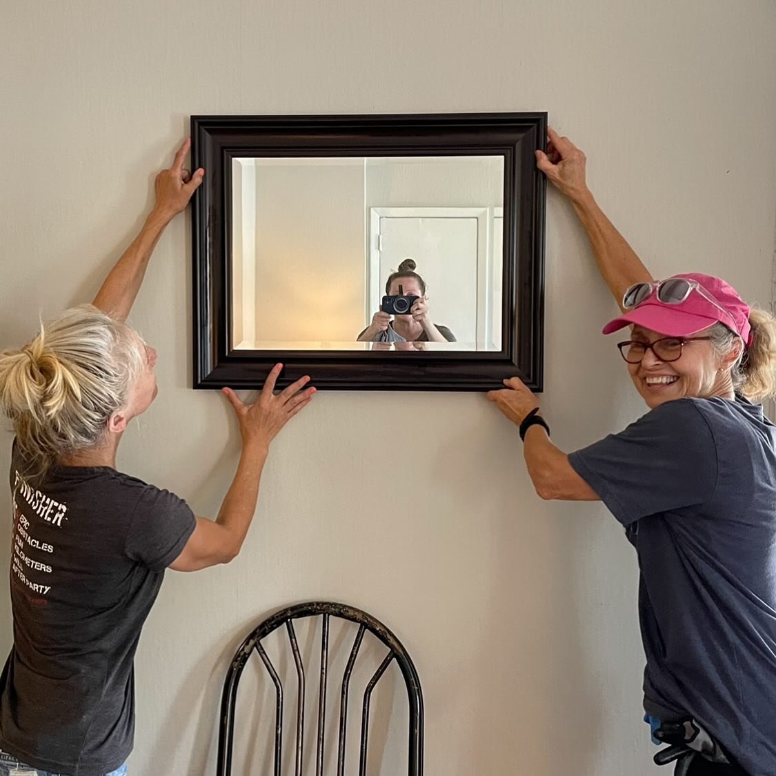 We always need (light weight!) mirrors for the entry! 

#volunteer #nonprofitorganization #giveback #love #education #support #fundraising  #socialgood #rdogood #ngo #change #givingback #philanthropy #help #fundraiser #makeadifference #instagood #don