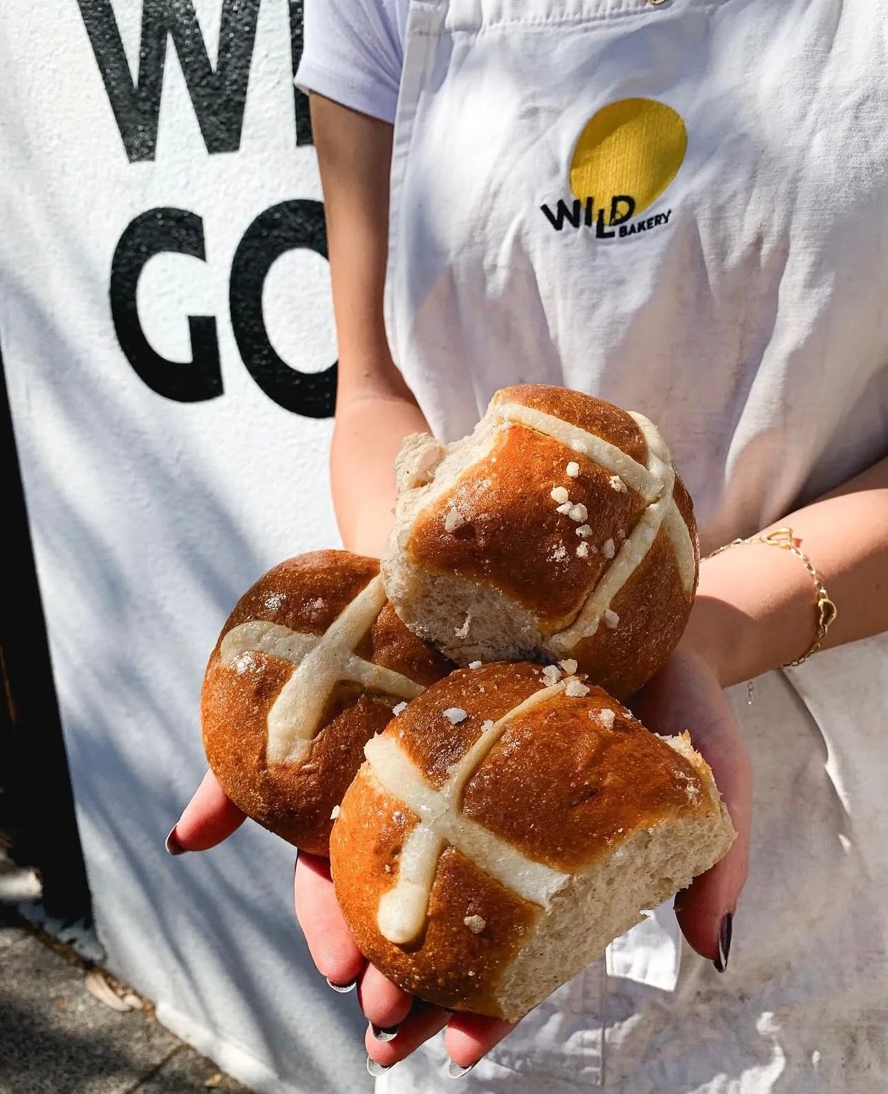 ✨ 🐰 A little Easter treat at Manna ✨

Next Thursday morning (2nd April), we are doing something a little special&hellip;

Join us for a fun-filled Pilates class and stay after for freshly baked hot cross buns from one of Perth&rsquo;s yummiest baker