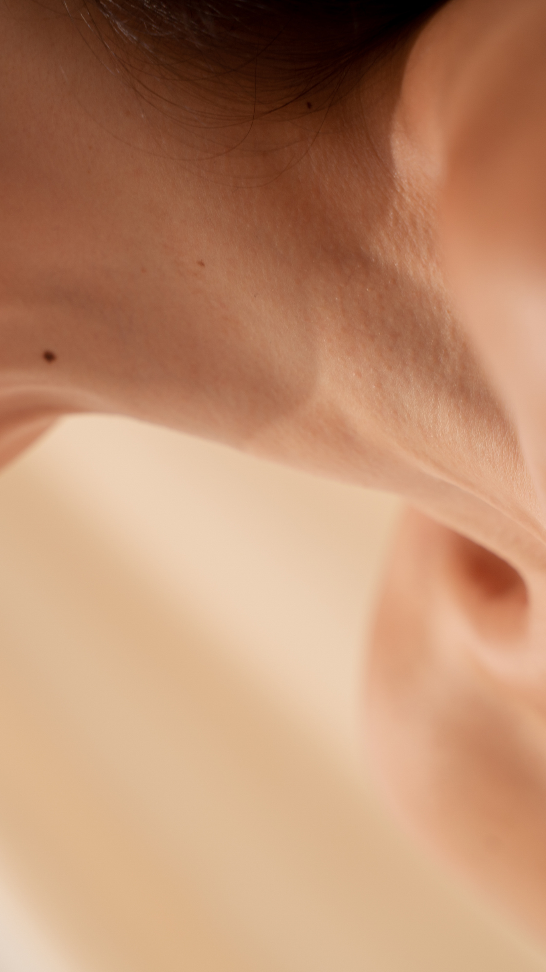 Neck Lines: Causes, Prevention, and Treatments That Work