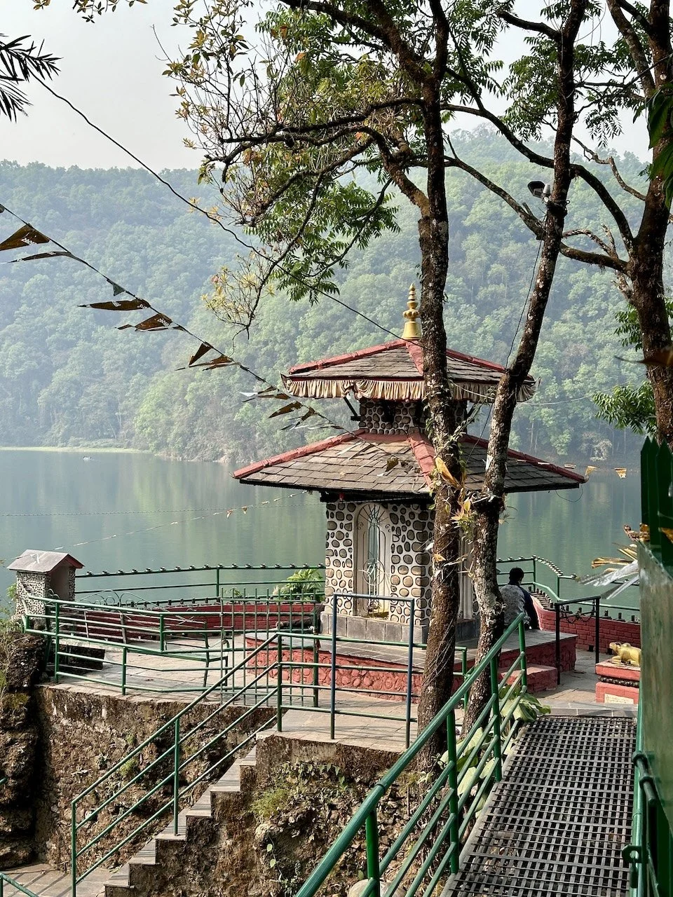 That's the Tal Barahi Temple on the island in Phewa Lake, Pokhara