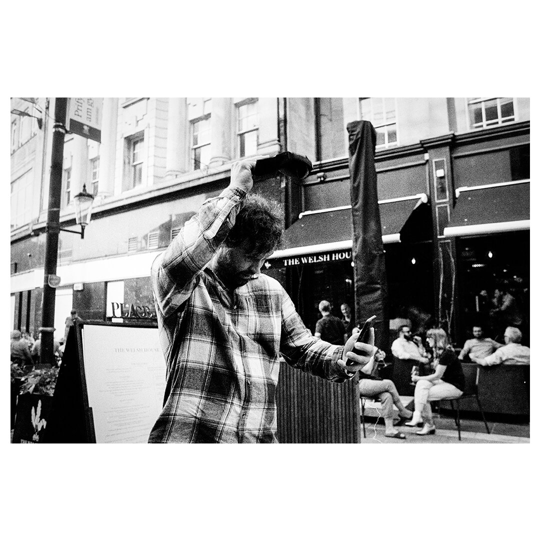 Hair Check!

#35mm #35mmfilm #35mmphotography #35mmfilmphotography #35mm #35mmcamera #streetphotography #streetphotographer #streetphotographerscommunity #streetphotographyinternational #streetshots_globally #cardiff #CardiffCity #shootfilm #shootfil