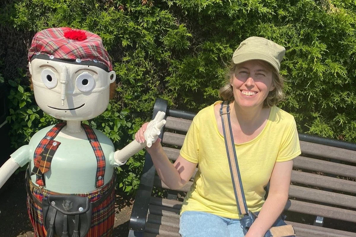 A Cintre supported person enjoying a trip to the park.