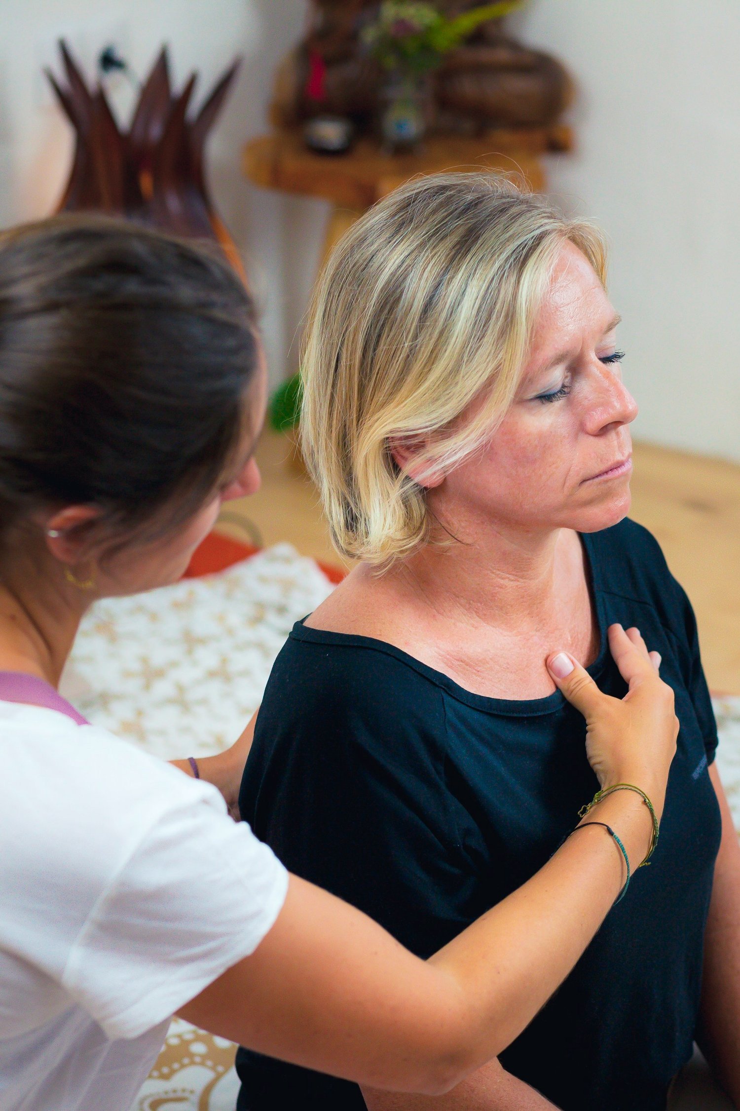 Shiatsu-Kathi-_300+(1).jpg