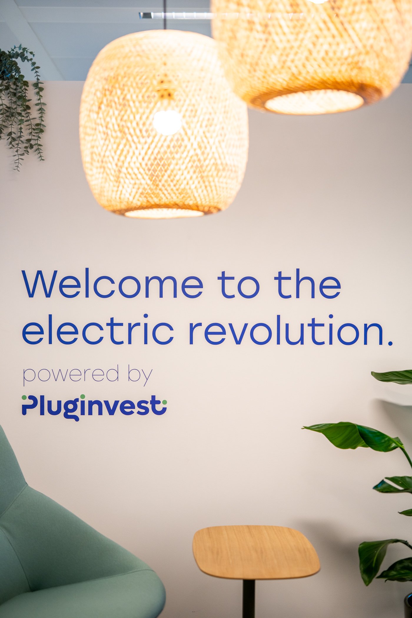 PlugInvest-CorporateBranding-WEB-085.jpg