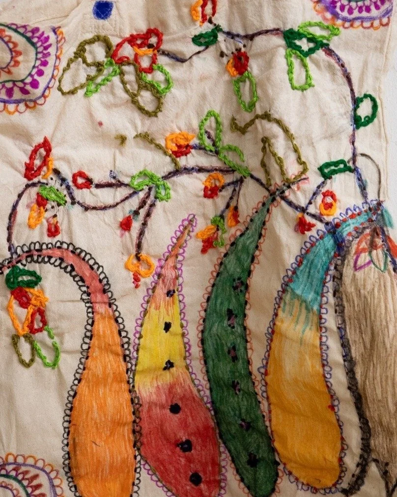 Social Shapla is in session - and we've got stitching on hand coloured tote bags! A fun way to vamp-up your old tote bag or create a completely new design 🪷

As Shapla means 'water lily' in Bengali, you can see some of our participants have been ins