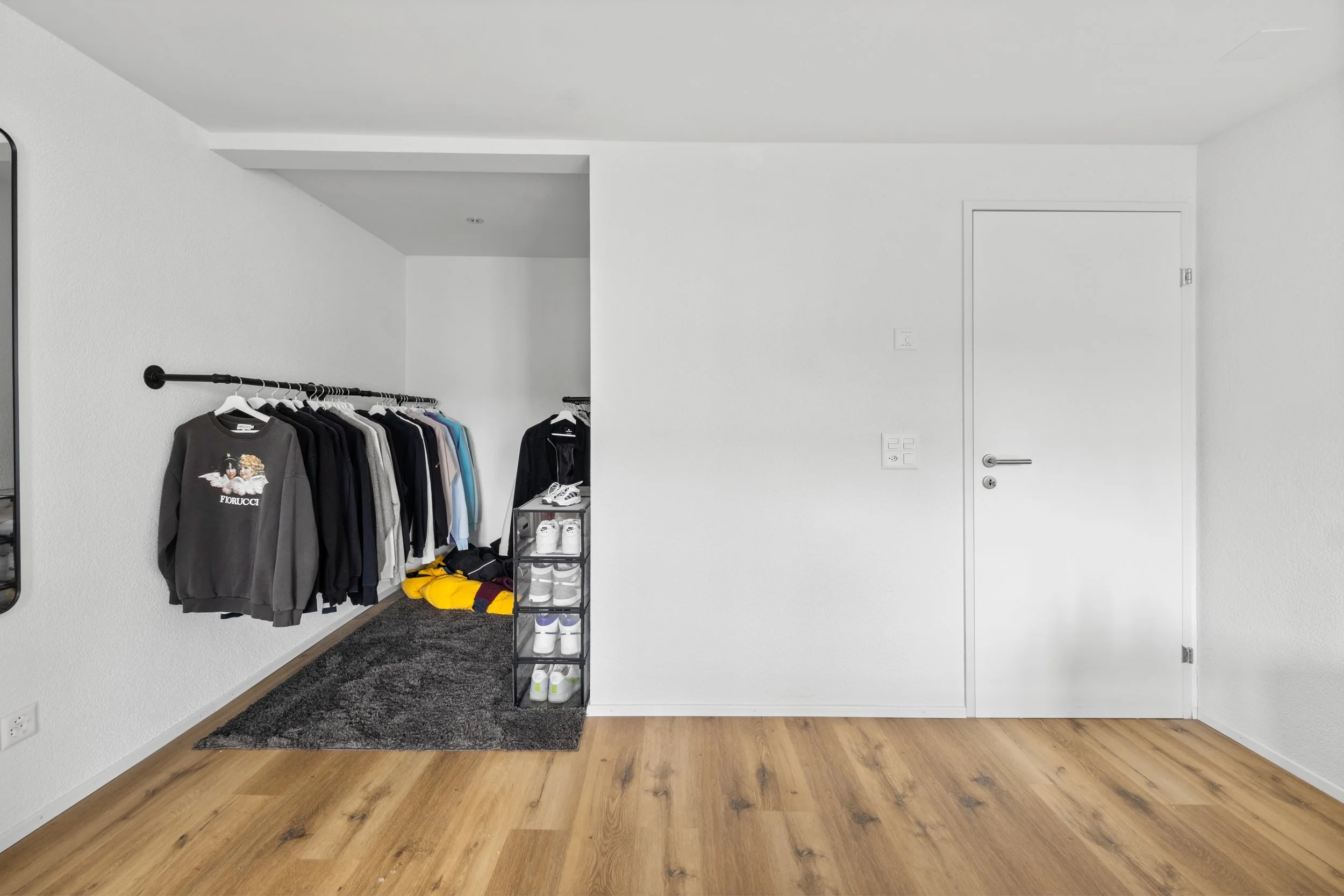 Schlafzimmer im 1. OG mit Ankleidebereich