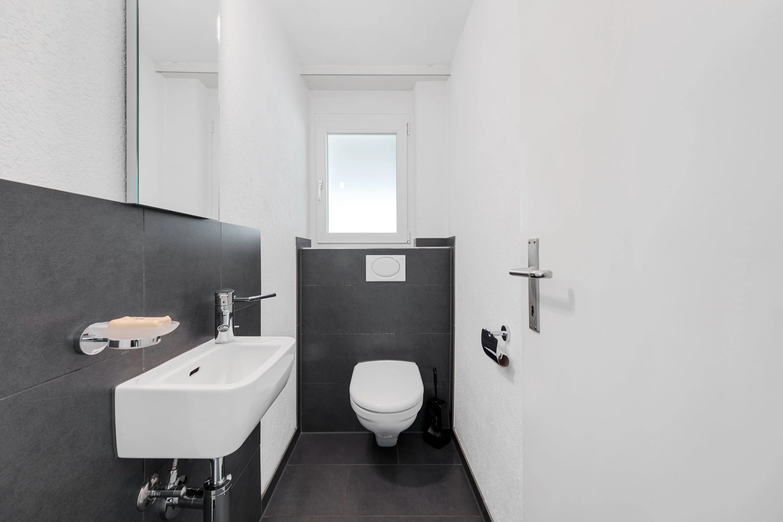 Gästetoilette mit Tageslicht