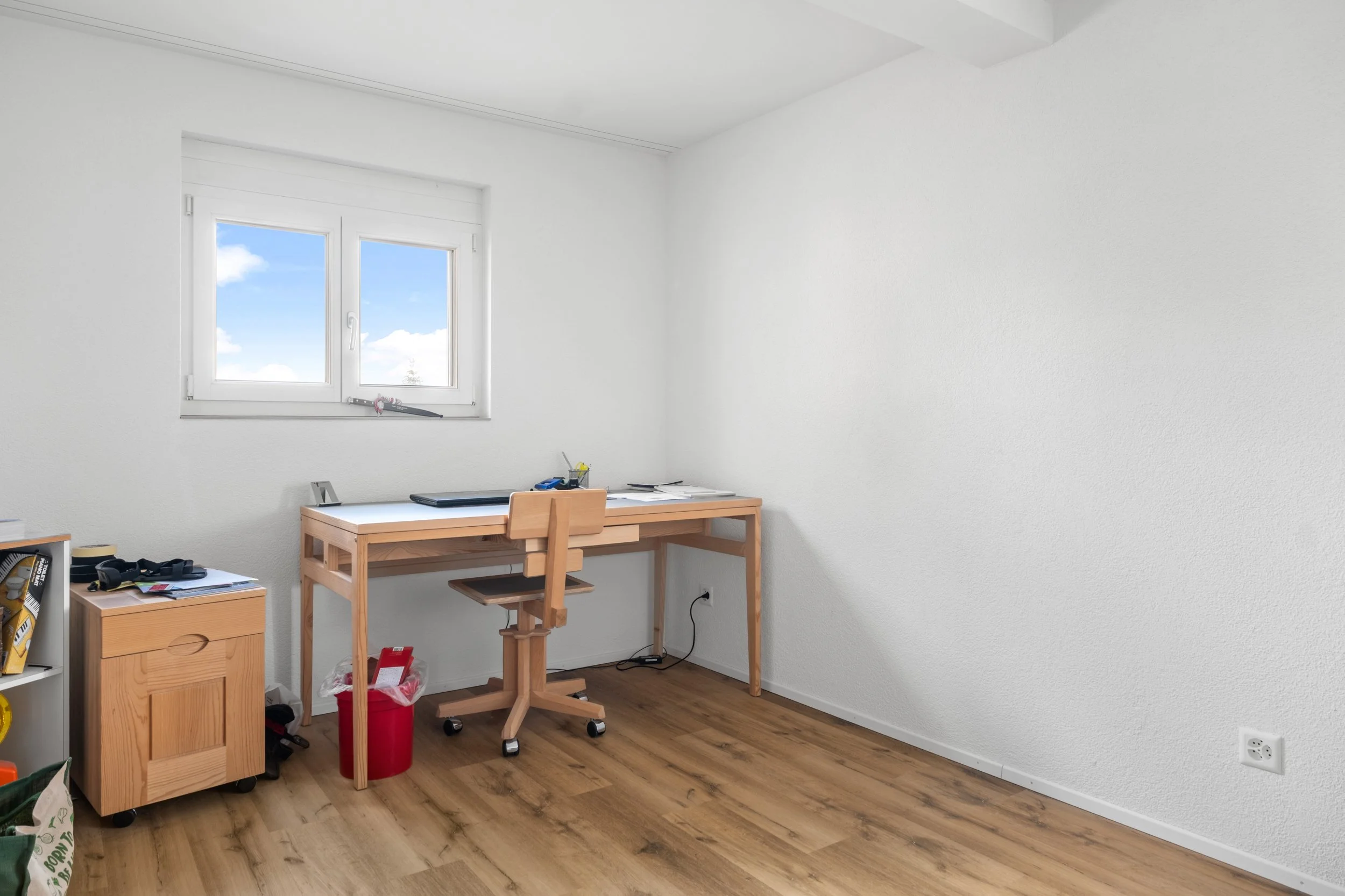INSIDE-10.jpg
