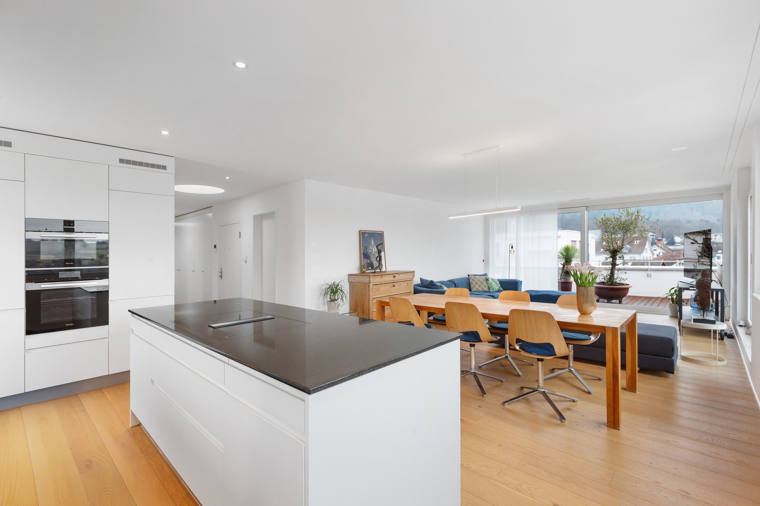 Offener Wohn- und Essbereich