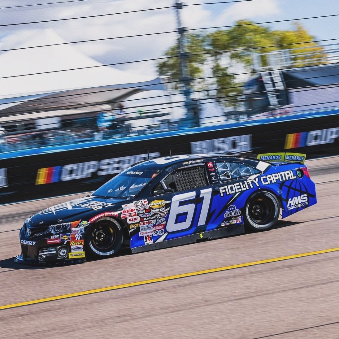 @sean.hingorani sits in the 5th position halfway through the @general_tire 150 here @phoenixraceway