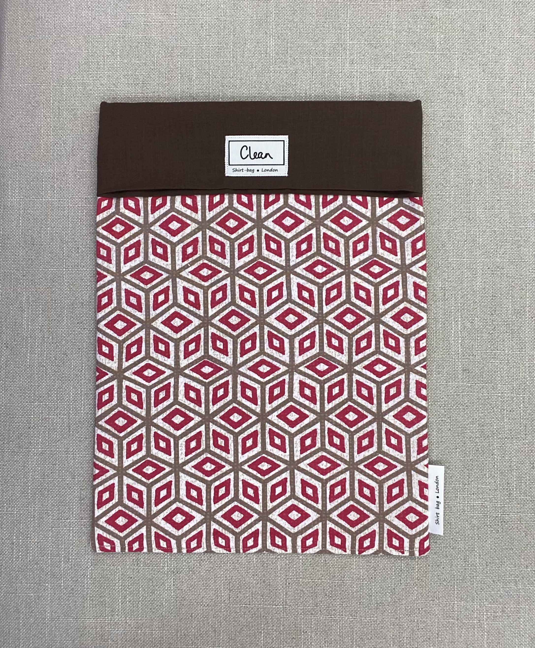 Cerise & beige diamonds with brown top - X large.jpeg