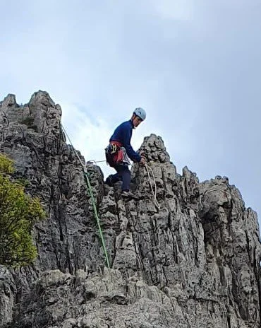 Learn to Build Bottom-Rope Anchors