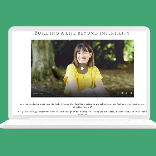 An image of the homepage of the Elm and Bloom website. A woman smiles at the camera with the headline 'building a life beyond infertility'.
