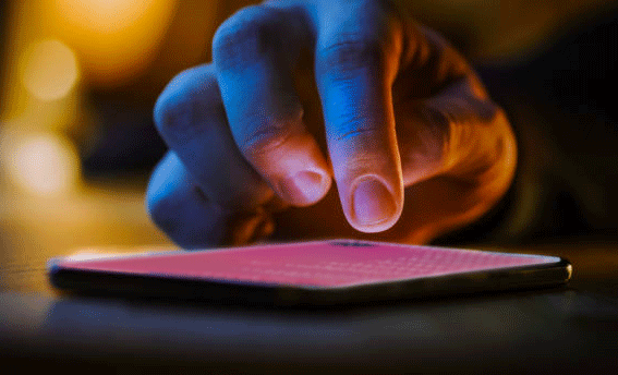 How do I set a reminder?