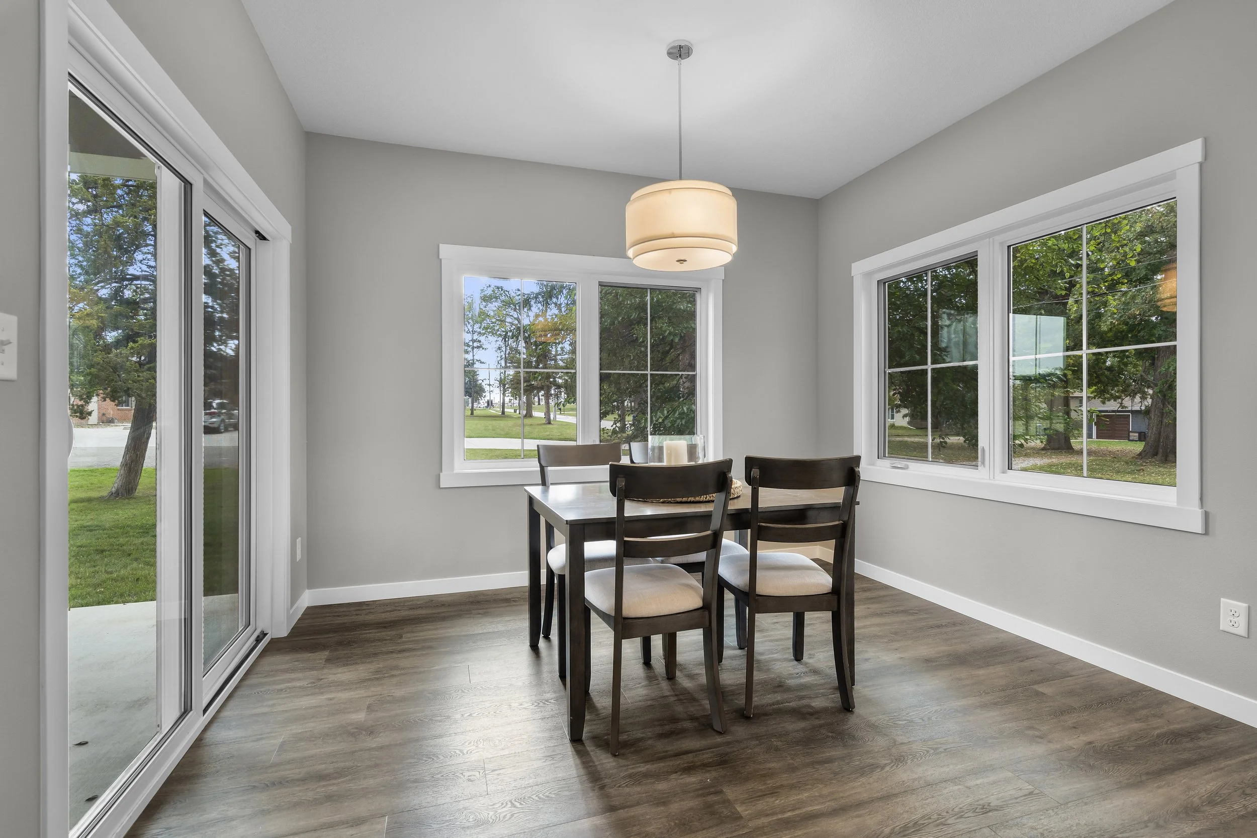15-145 102 Bergen Dr.jpg