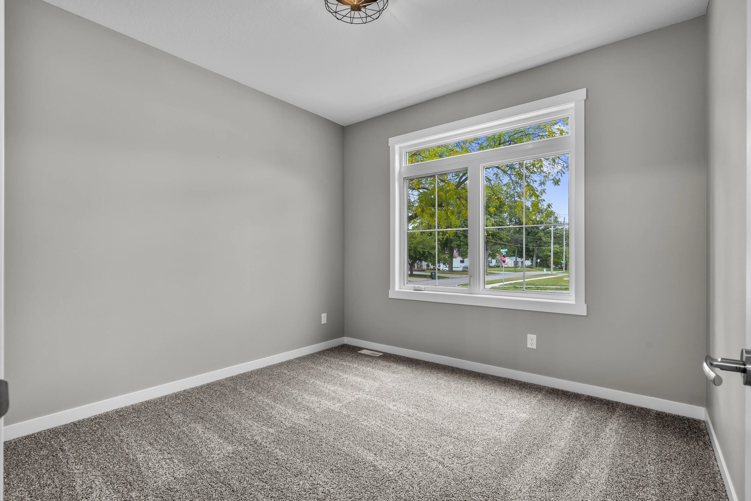18-154 102 Bergen Dr.jpg
